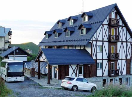 Отель Edelweiss Hotel