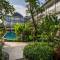 Отель Bakung Ubud Resort & Villa