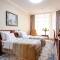 Отель Alanda Hotel