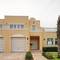 Отель Dream Inn Dubai - Palm Villa