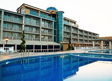 Отель Ribera Resort & SPA