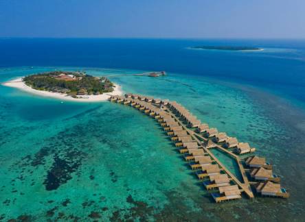 Отель Emerald Faarufushi Resort & Spa