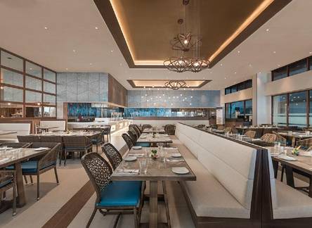 Отель Henann Crystal Sands Resort