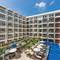Отель Henann Palm Beach Resort