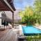 Отель Taj Coral Reef Resort & Spa
