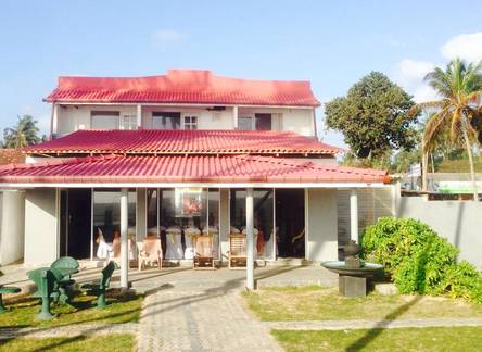 Отель Rainbow Beach Hotel