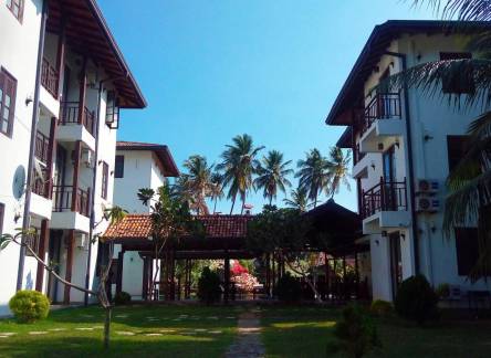 Отель Lagoon Boutique Hotel