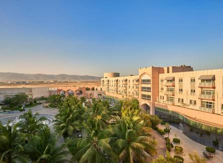 Отель Salalah Gardens Hotel