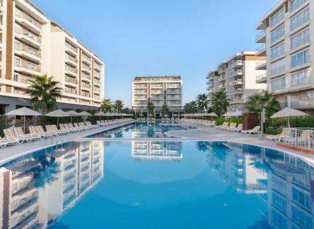 Отель Greenwood Suites Resort