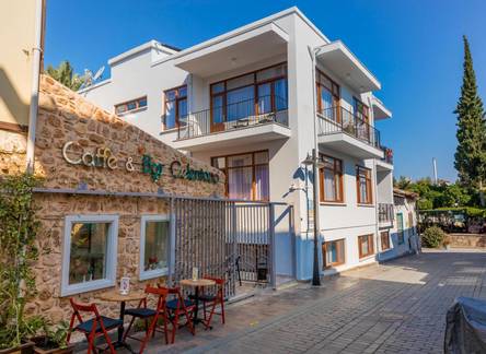 Отель Hotel Celentano