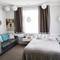 Отель Hotel Celentano