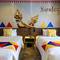 Отель The Henry Hotel