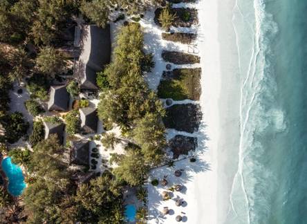 Отель Hakuna Majiwe Beach Lodge