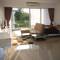 Отель Chic Condo Unit A303
