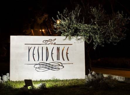 Отель The Residence Podstrana