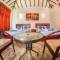 Отель White Rose Beach Resort