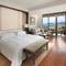 Отель Sheraton Shenzhou Peninsula Resort