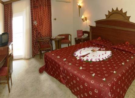 Отель Grand Newport