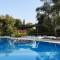 Отель Mr. and Mrs. White Corfu