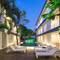 Отель Coast Boutique Apartments