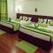Отель Serenade Beach Hotel