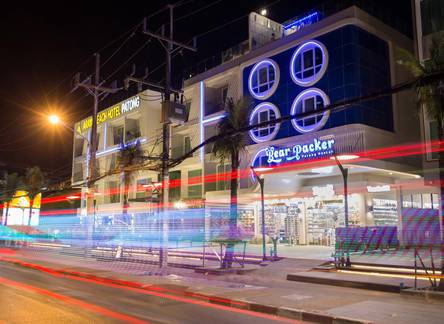 Отель BearPacker Patong Hostel