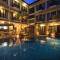 Отель Suris Boutique Hotel