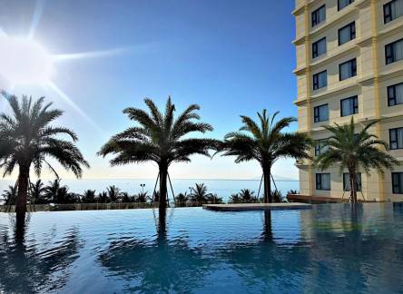 Отель DLG Hotel Danang