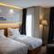Отель Sparkle Hotel