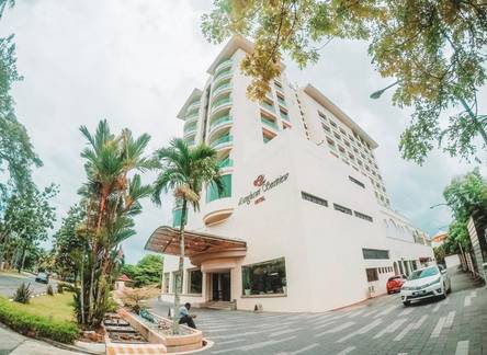 Отель Langkawi Seaview Hotel