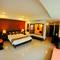 Отель Navatara Phuket Resort