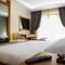 Отель New Gate Hotel