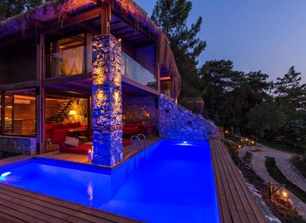 Отель Nautical Hotel