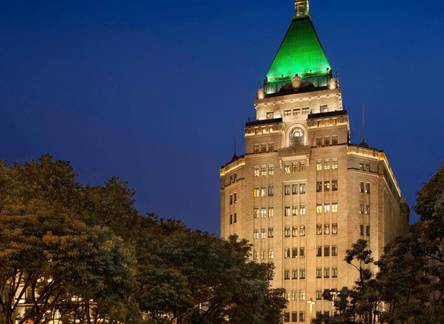 Отель Fairmont Peace Hotel
