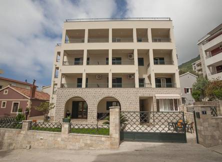 Отель Guest House Medin