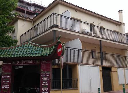 Отель Apartamentos Mares
