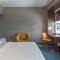 Отель Aloft Al Ain