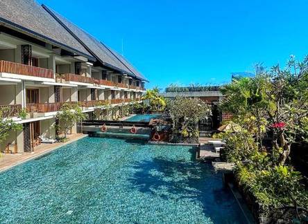 Отель Swarga Suites Bali Berawa