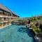 Отель Swarga Suites Bali Berawa