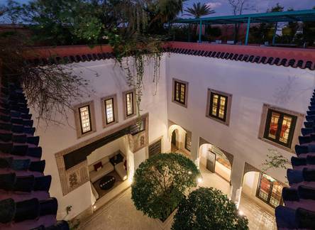 Отель Riad Farnatchi