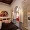 Отель Riad Farnatchi