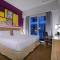 Отель Fame Hotel Sunset Road Kuta