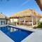 Отель HARRIS Hotel & Residences Sunset Road