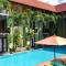 Отель HARRIS Hotel Kuta Tuban Bali