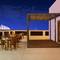 Отель Lemon Tree Hotel, Jumeirah Dubai