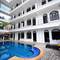 Отель Chic Boutique Hotel
