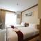 Отель Expat Hotel Patong Center
