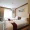 Отель Expat Hotel Patong Center
