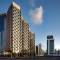Отель Millennium Atria Business Bay