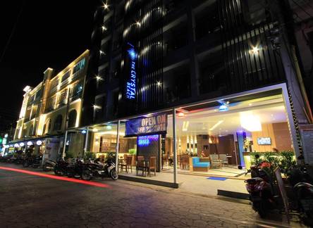 Отель The Crystal Beach Hotel